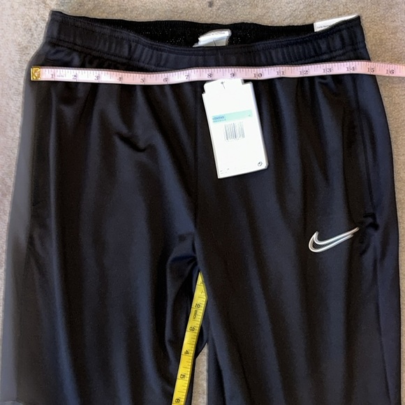 Nike Dri-FIT Strike Soccer Pant! - Picture 6 of 13